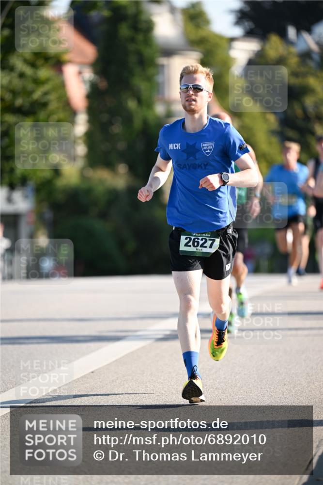 01.09.2024 - BARMER Alsterlauf Dr. Thomas Lammeyer http://msf.ph/oto/6892010 01.09.2024 09:23:31 Laufen 2627 meine-sportfotos.de