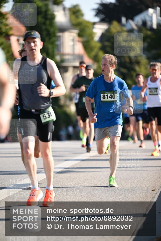 01.09.2024 - BARMER Alsterlauf Dr. Thomas Lammeyer http://msf.ph/oto/6892032 01.09.2024 09:23:36 Laufen 530, 8140 meine-sportfotos.de