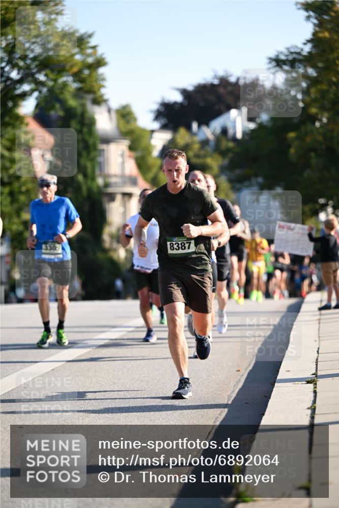 01.09.2024 - BARMER Alsterlauf Dr. Thomas Lammeyer http://msf.ph/oto/6892064 01.09.2024 09:23:42 Laufen 3303, 8387 meine-sportfotos.de
