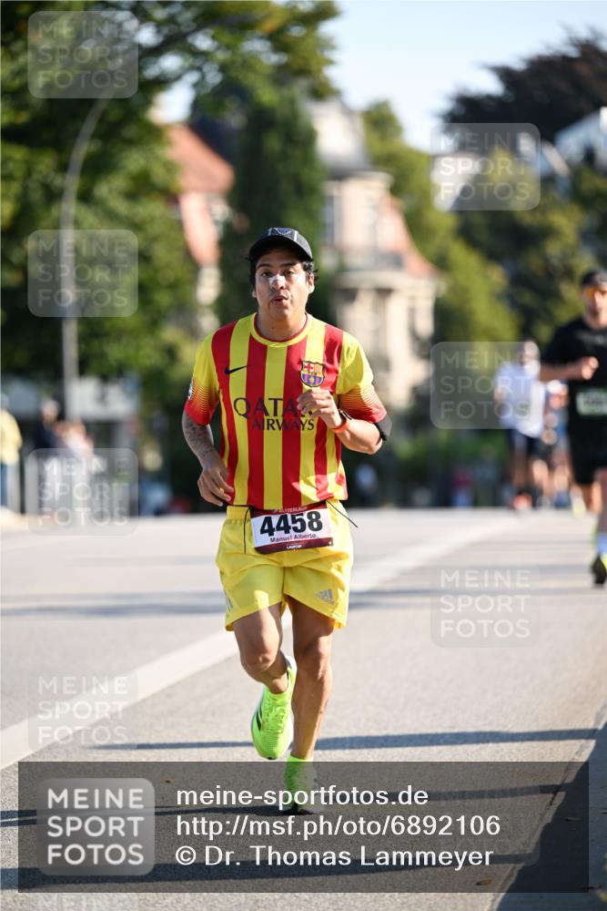 01.09.2024 - BARMER Alsterlauf Dr. Thomas Lammeyer http://msf.ph/oto/6892106 01.09.2024 09:23:50 Laufen 4458 meine-sportfotos.de