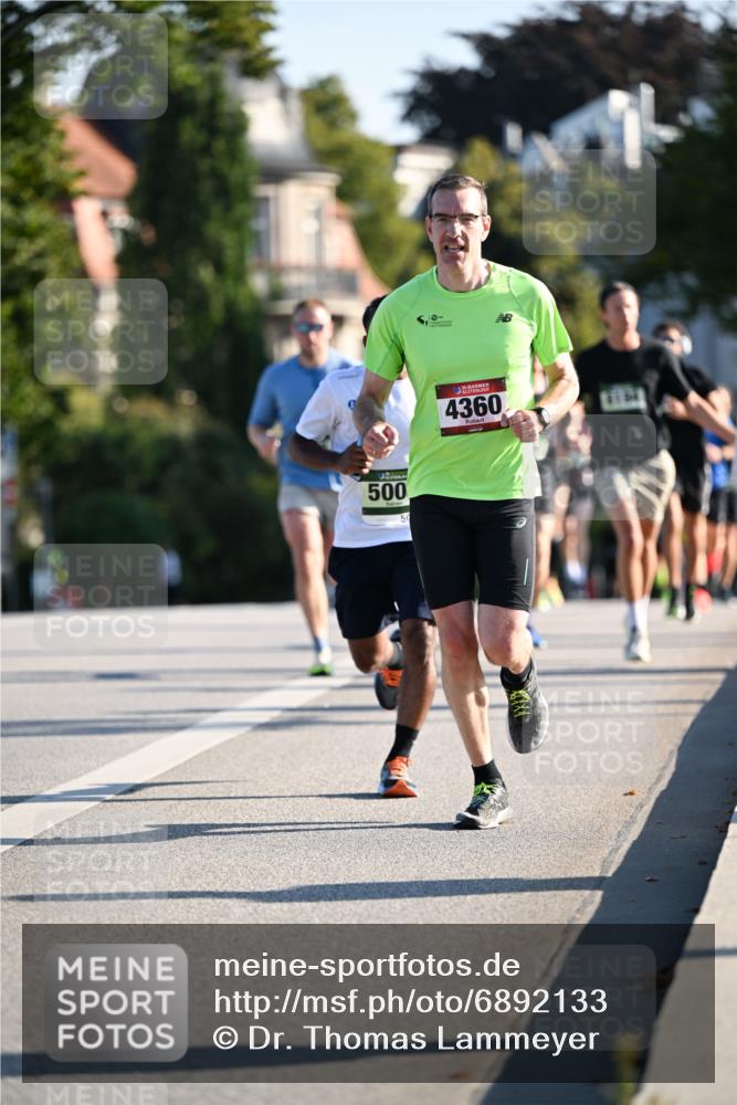 01.09.2024 - BARMER Alsterlauf Dr. Thomas Lammeyer http://msf.ph/oto/6892133 01.09.2024 09:23:55 Laufen 500, 50, 4360 meine-sportfotos.de