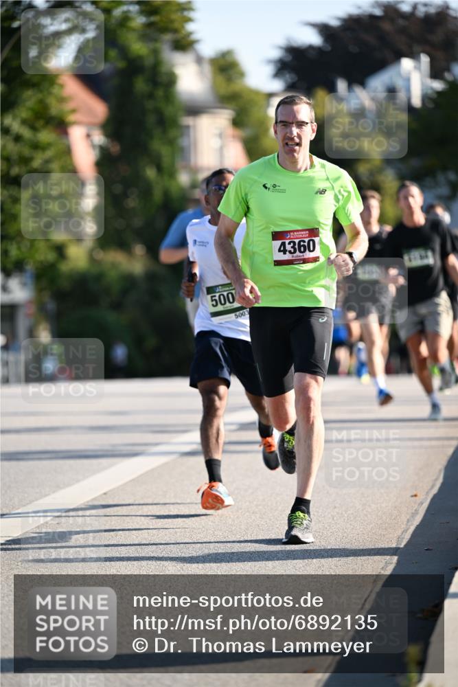 01.09.2024 - BARMER Alsterlauf Dr. Thomas Lammeyer http://msf.ph/oto/6892135 01.09.2024 09:23:56 Laufen 500, 5003, 5, 4360 meine-sportfotos.de