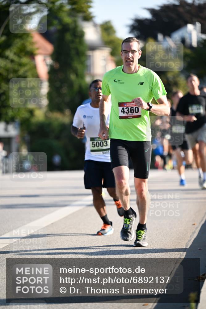 01.09.2024 - BARMER Alsterlauf Dr. Thomas Lammeyer http://msf.ph/oto/6892137 01.09.2024 09:23:56 Laufen 5003, 5, 0013, 35, 4360 meine-sportfotos.de