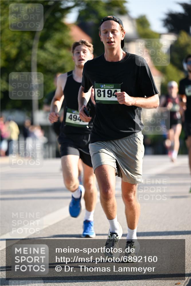 01.09.2024 - BARMER Alsterlauf Dr. Thomas Lammeyer http://msf.ph/oto/6892160 01.09.2024 09:23:59 Laufen 494, 35, 8194 meine-sportfotos.de