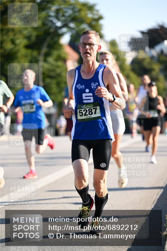 01.09.2024 - BARMER Alsterlauf Dr. Thomas Lammeyer http://msf.ph/oto/6892212 01.09.2024 09:24:08 Laufen 5287, 1921 meine-sportfotos.de