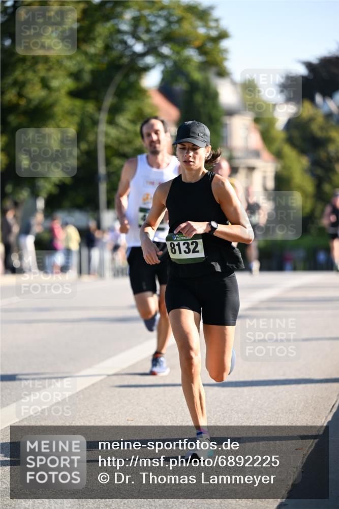 01.09.2024 - BARMER Alsterlauf Dr. Thomas Lammeyer http://msf.ph/oto/6892225 01.09.2024 09:24:10 Laufen 135, 8132 meine-sportfotos.de