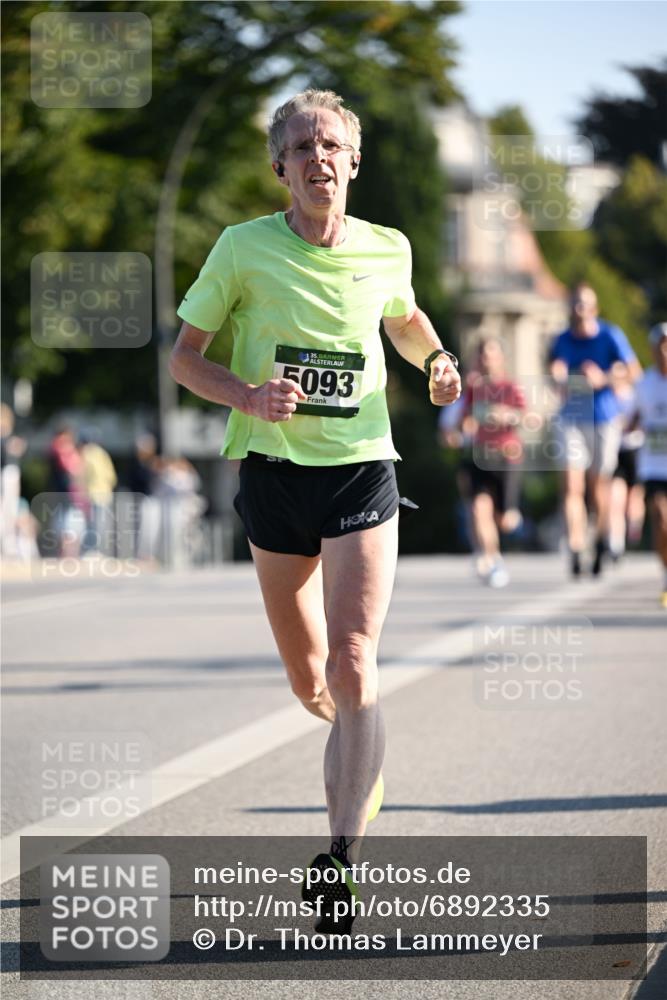 01.09.2024 - BARMER Alsterlauf Dr. Thomas Lammeyer http://msf.ph/oto/6892335 01.09.2024 09:24:31 Laufen 35, 5093 meine-sportfotos.de