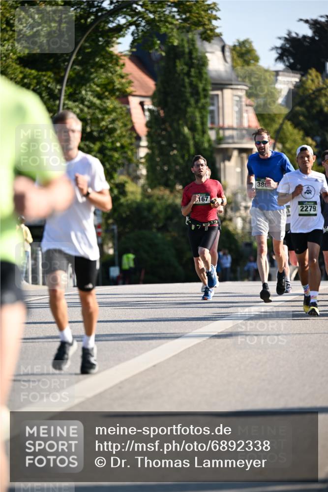 01.09.2024 - BARMER Alsterlauf Dr. Thomas Lammeyer http://msf.ph/oto/6892338 01.09.2024 09:24:31 Laufen 167, 380, 2279 meine-sportfotos.de