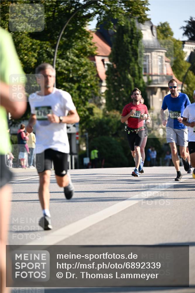 01.09.2024 - BARMER Alsterlauf Dr. Thomas Lammeyer http://msf.ph/oto/6892339 01.09.2024 09:24:32 Laufen 167, 3865 meine-sportfotos.de
