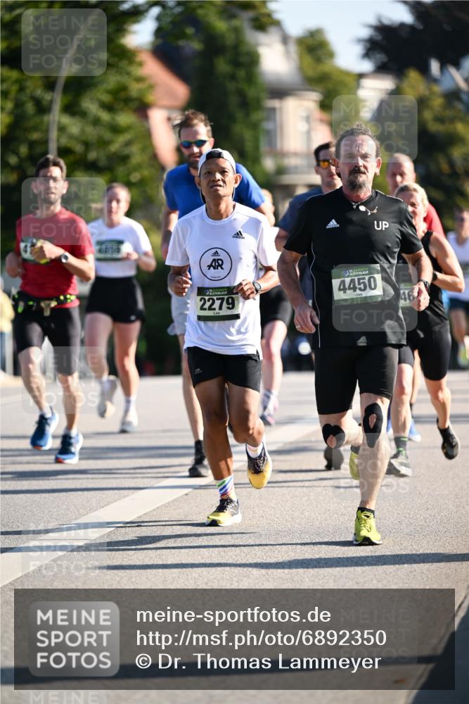 01.09.2024 - BARMER Alsterlauf Dr. Thomas Lammeyer http://msf.ph/oto/6892350 01.09.2024 09:24:34 Laufen 2279, 135, 4450, 46 meine-sportfotos.de