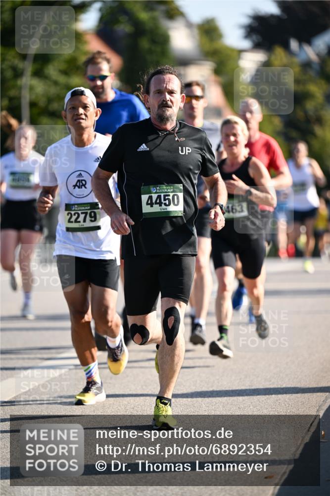 01.09.2024 - BARMER Alsterlauf Dr. Thomas Lammeyer http://msf.ph/oto/6892354 01.09.2024 09:24:34 Laufen 2279, 35, 4450, 463 meine-sportfotos.de