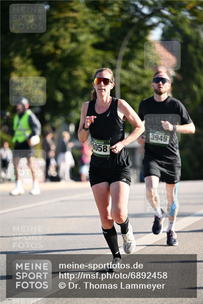 01.09.2024 - BARMER Alsterlauf Dr. Thomas Lammeyer http://msf.ph/oto/6892458 01.09.2024 09:24:52 Laufen 15, 8058, 3949 meine-sportfotos.de