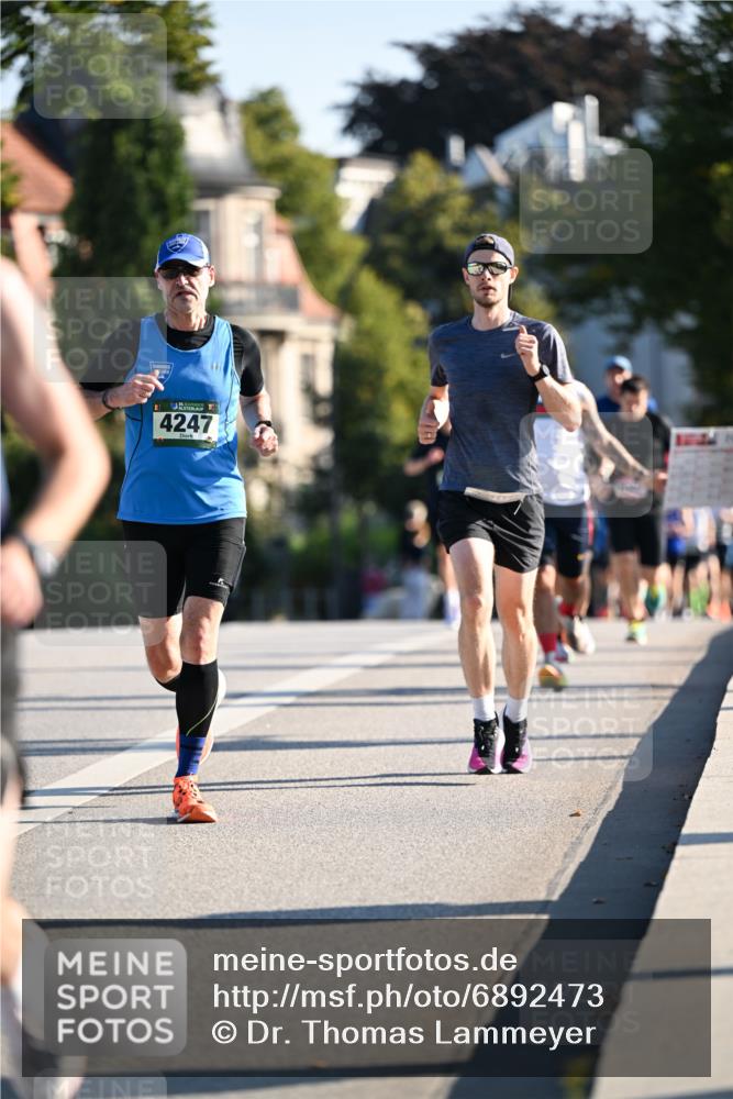 01.09.2024 - BARMER Alsterlauf Dr. Thomas Lammeyer http://msf.ph/oto/6892473 01.09.2024 09:24:54 Laufen 4247 meine-sportfotos.de