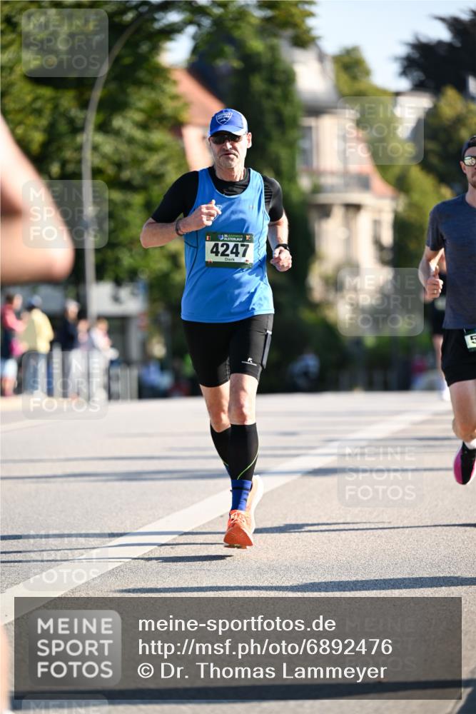 01.09.2024 - BARMER Alsterlauf Dr. Thomas Lammeyer http://msf.ph/oto/6892476 01.09.2024 09:24:55 Laufen 35, 4247 meine-sportfotos.de