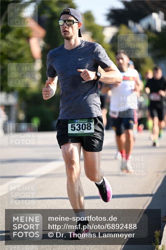 01.09.2024 - BARMER Alsterlauf Dr. Thomas Lammeyer http://msf.ph/oto/6892488 01.09.2024 09:24:56 Laufen 35, 5308 meine-sportfotos.de