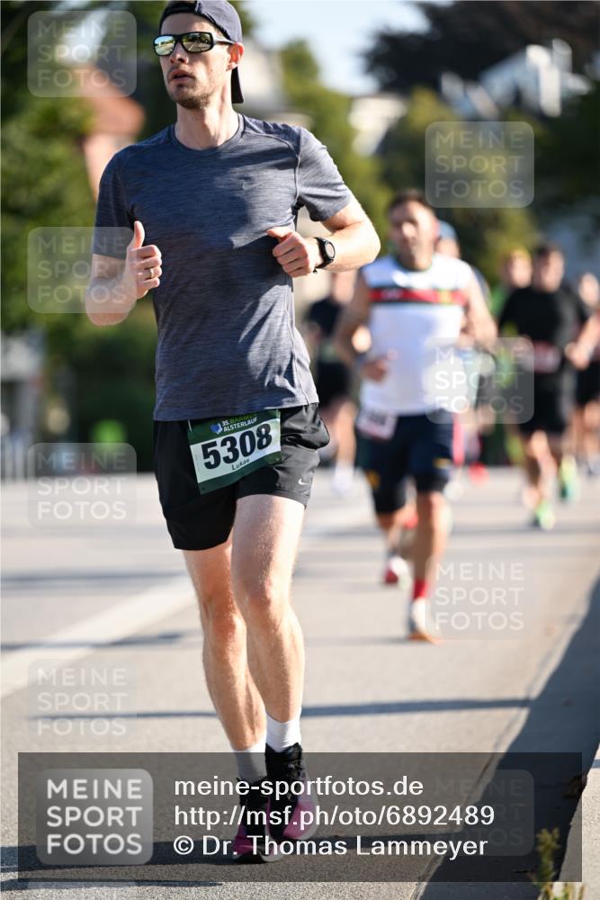 01.09.2024 - BARMER Alsterlauf Dr. Thomas Lammeyer http://msf.ph/oto/6892489 01.09.2024 09:24:56 Laufen 35, 5308 meine-sportfotos.de