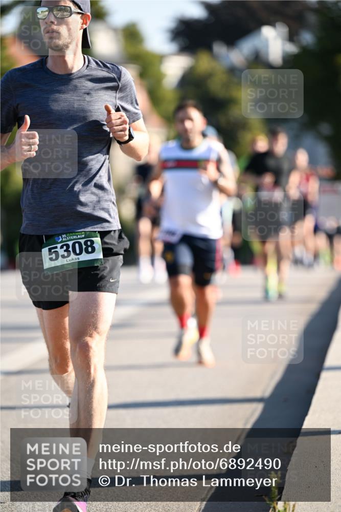 01.09.2024 - BARMER Alsterlauf Dr. Thomas Lammeyer http://msf.ph/oto/6892490 01.09.2024 09:24:56 Laufen 35, 5308 meine-sportfotos.de