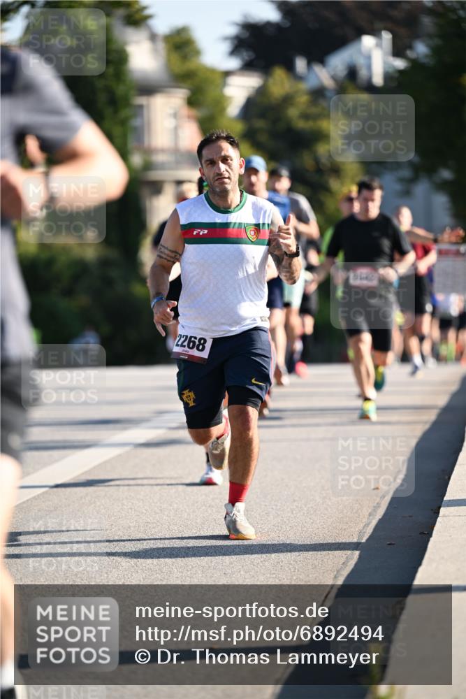 01.09.2024 - BARMER Alsterlauf Dr. Thomas Lammeyer http://msf.ph/oto/6892494 01.09.2024 09:24:57 Laufen 2268 meine-sportfotos.de