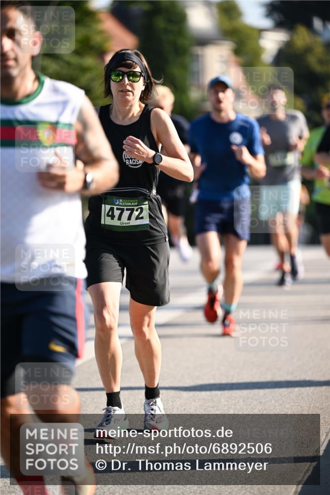 01.09.2024 - BARMER Alsterlauf Dr. Thomas Lammeyer http://msf.ph/oto/6892506 01.09.2024 09:24:59 Laufen 35, 4772 meine-sportfotos.de