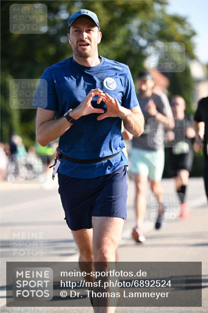 01.09.2024 - BARMER Alsterlauf Dr. Thomas Lammeyer http://msf.ph/oto/6892524 01.09.2024 09:25:01 Laufen  meine-sportfotos.de