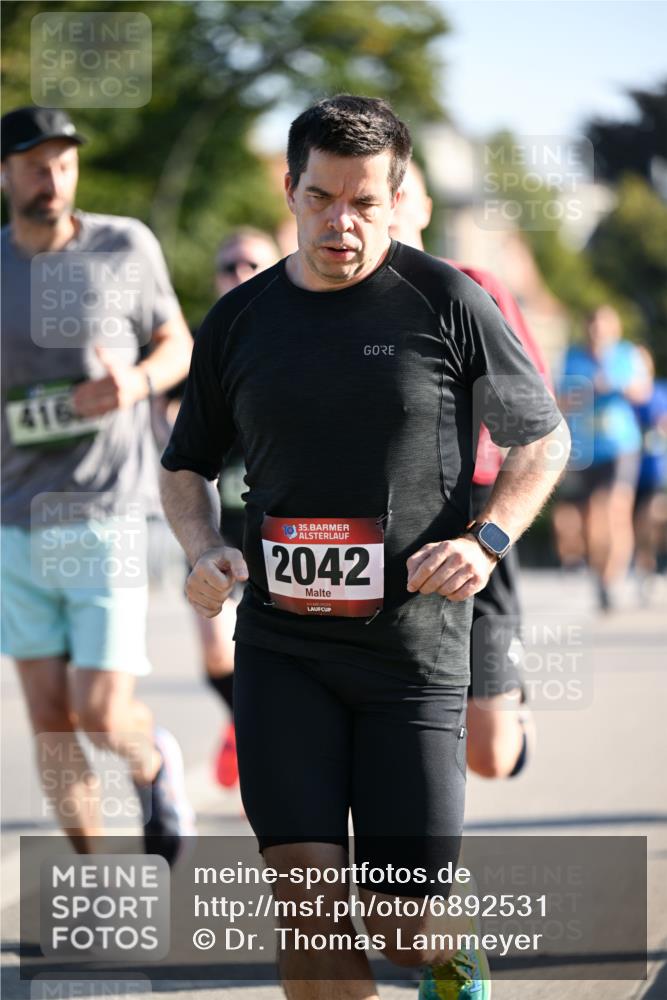 01.09.2024 - BARMER Alsterlauf Dr. Thomas Lammeyer http://msf.ph/oto/6892531 01.09.2024 09:25:02 Laufen 416, 35, 2042 meine-sportfotos.de