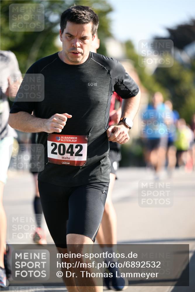 01.09.2024 - BARMER Alsterlauf Dr. Thomas Lammeyer http://msf.ph/oto/6892532 01.09.2024 09:25:02 Laufen 35, 2042 meine-sportfotos.de