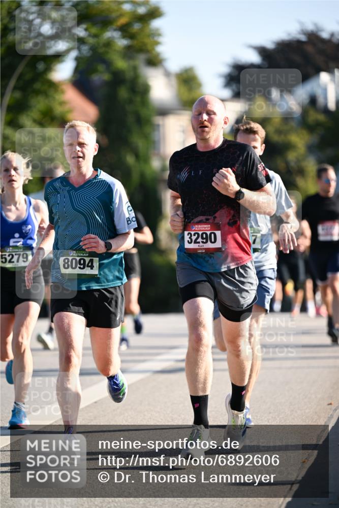 01.09.2024 - BARMER Alsterlauf Dr. Thomas Lammeyer http://msf.ph/oto/6892606 01.09.2024 09:25:16 Laufen 5279, 35, 8094, 135, 3290 meine-sportfotos.de