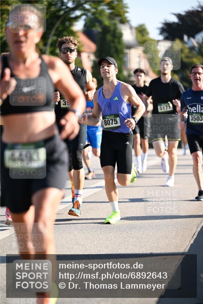 01.09.2024 - BARMER Alsterlauf Dr. Thomas Lammeyer http://msf.ph/oto/6892643 01.09.2024 09:25:22 Laufen 4490, 39, 8075, 5171, 3503 meine-sportfotos.de