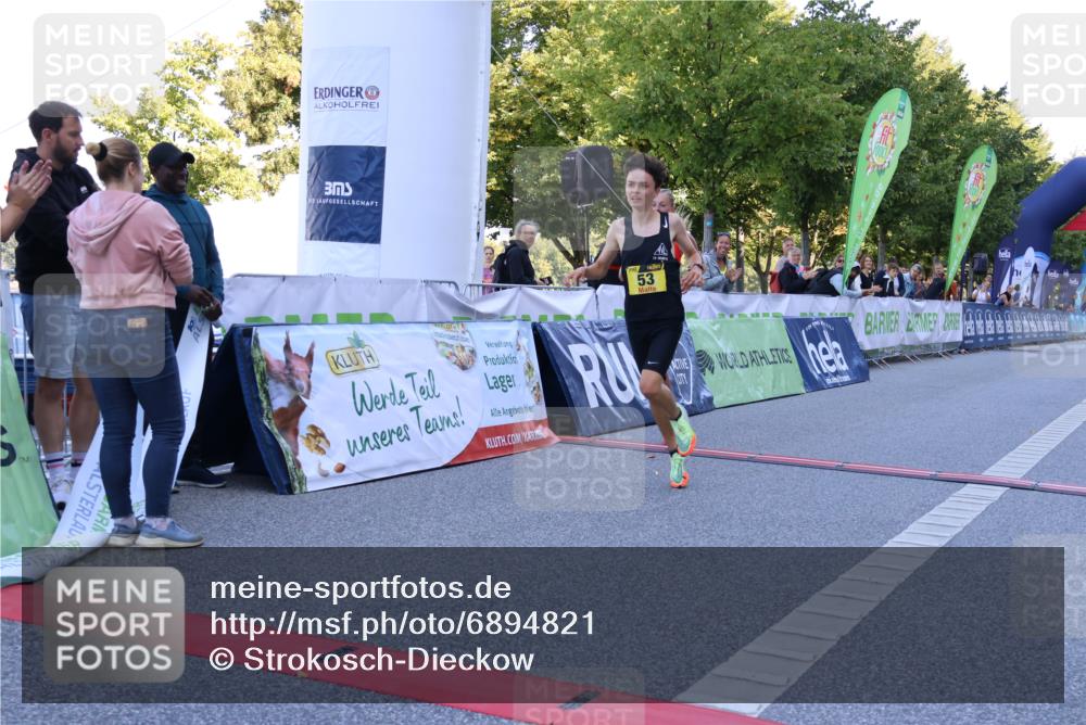 01.09.2024 - BARMER Alsterlauf Strokosch-Dieckow http://msf.ph/oto/6894821 01.09.2024 11:16:37 Ziel 53, 77 meine-sportfotos.de