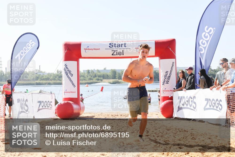 01.09.2024 - 17. Tribühne Triathlon Luisa Fischer http://msf.ph/oto/6895195 01.09.2024 11:02:09 Schwimmen 312, 398, 402, 440 meine-sportfotos.de