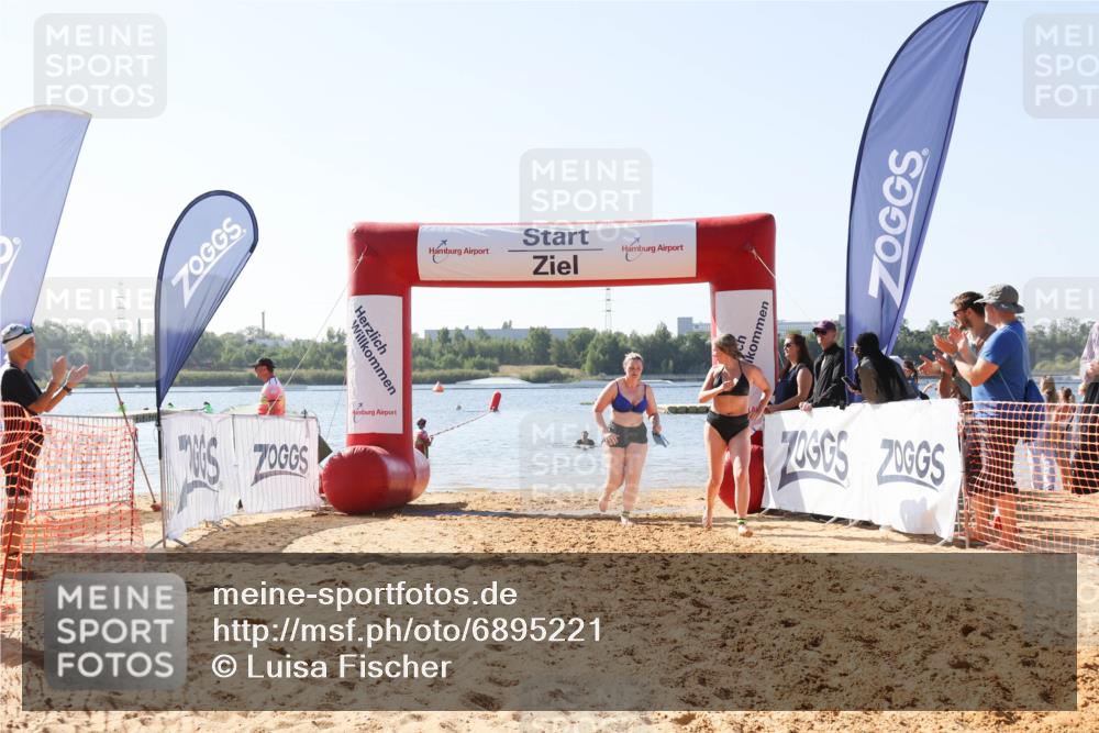 01.09.2024 - 17. Tribühne Triathlon Luisa Fischer http://msf.ph/oto/6895221 01.09.2024 11:02:17 Schwimmen 402, 440 meine-sportfotos.de