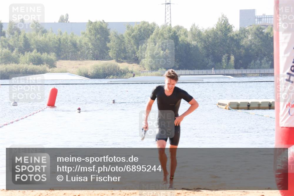 01.09.2024 - 17. Tribühne Triathlon Luisa Fischer http://msf.ph/oto/6895244 01.09.2024 11:02:31 Schwimmen 330 meine-sportfotos.de