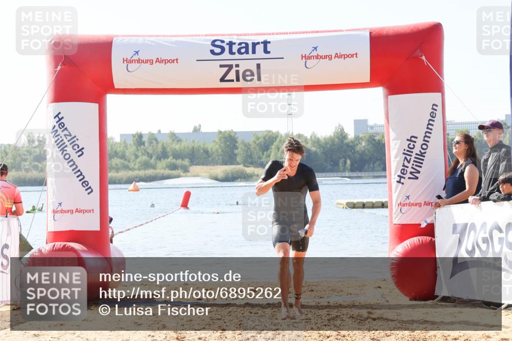 01.09.2024 - 17. Tribühne Triathlon Luisa Fischer http://msf.ph/oto/6895262 01.09.2024 11:02:35 Schwimmen 330 meine-sportfotos.de