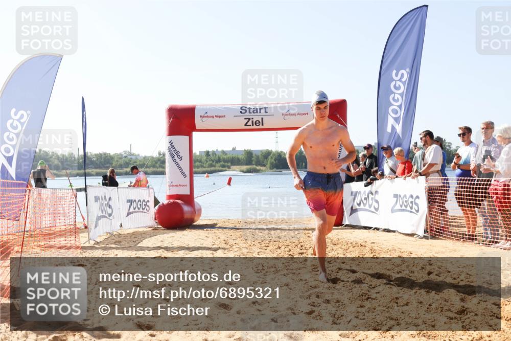 01.09.2024 - 17. Tribühne Triathlon Luisa Fischer http://msf.ph/oto/6895321 01.09.2024 11:04:22 Schwimmen 364 meine-sportfotos.de