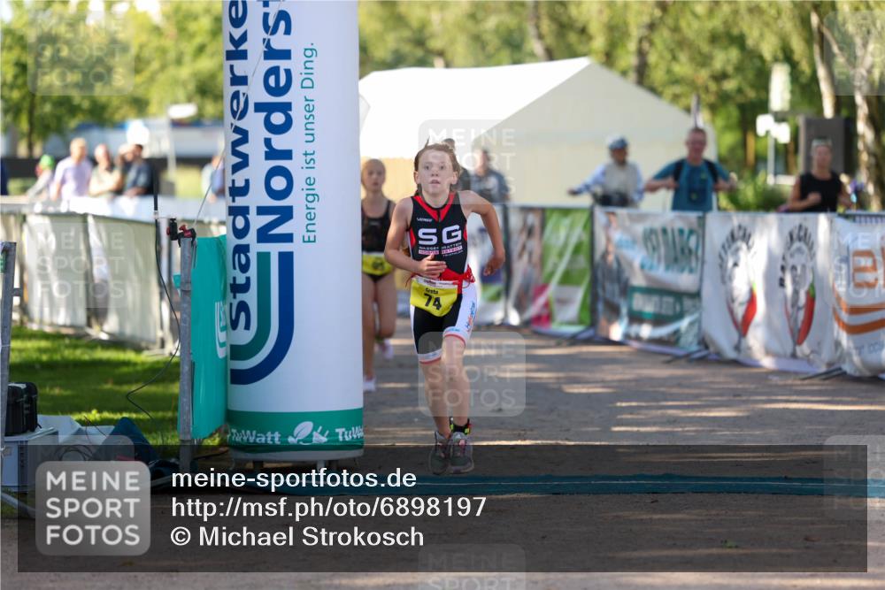 01.09.2024 - 17. Tribühne Triathlon Michael Strokosch http://msf.ph/oto/6898197 01.09.2024 09:55:55 Ziel 74, 95 meine-sportfotos.de