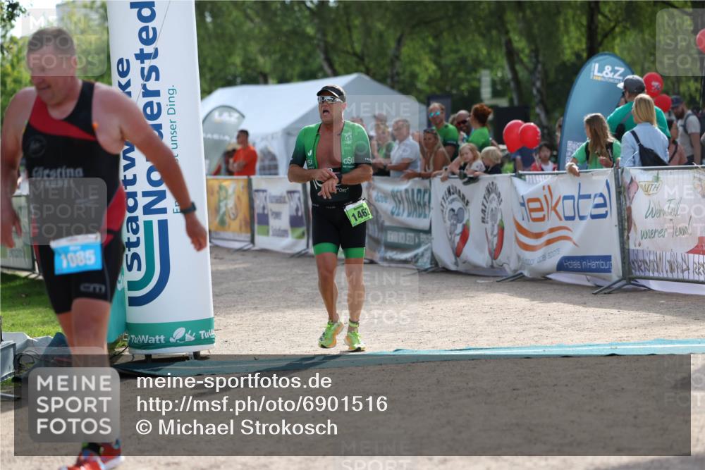 01.09.2024 - 17. Tribühne Triathlon Michael Strokosch http://msf.ph/oto/6901516 01.09.2024 15:49:01 Ziel 1085, 1307, 1462 meine-sportfotos.de