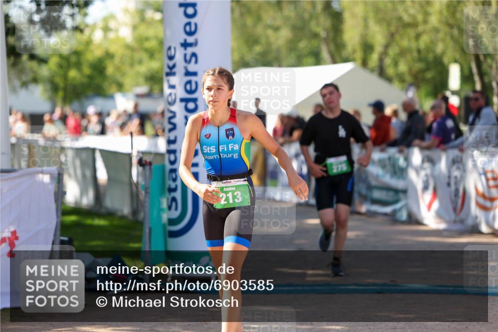 01.09.2024 - 17. Tribühne Triathlon Michael Strokosch http://msf.ph/oto/6903585 01.09.2024 11:03:50 Ziel 213, 245, 275 meine-sportfotos.de