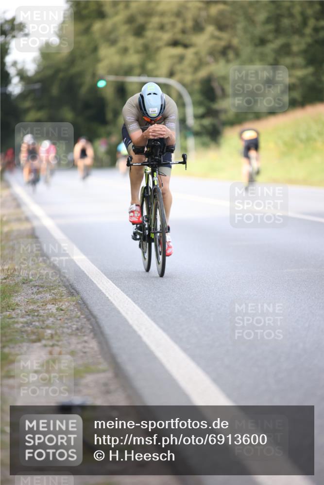 01.09.2024 - 17. Tribühne Triathlon H.Heesch http://msf.ph/oto/6913600 01.09.2024 15:47:03 Radfahren 913, 961, 970, 1037, 1057, 1151, 1160 meine-sportfotos.de