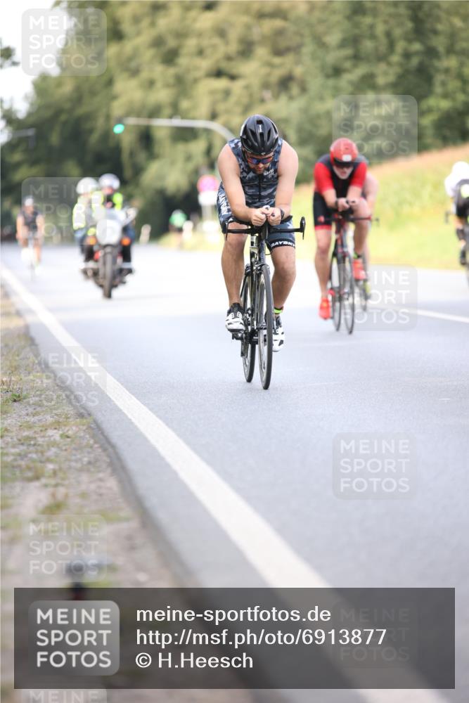 01.09.2024 - 17. Tribühne Triathlon H.Heesch http://msf.ph/oto/6913877 01.09.2024 15:47:15 Radfahren 903, 904, 906, 928, 1037, 1044, 1130, 1207, 1253 meine-sportfotos.de