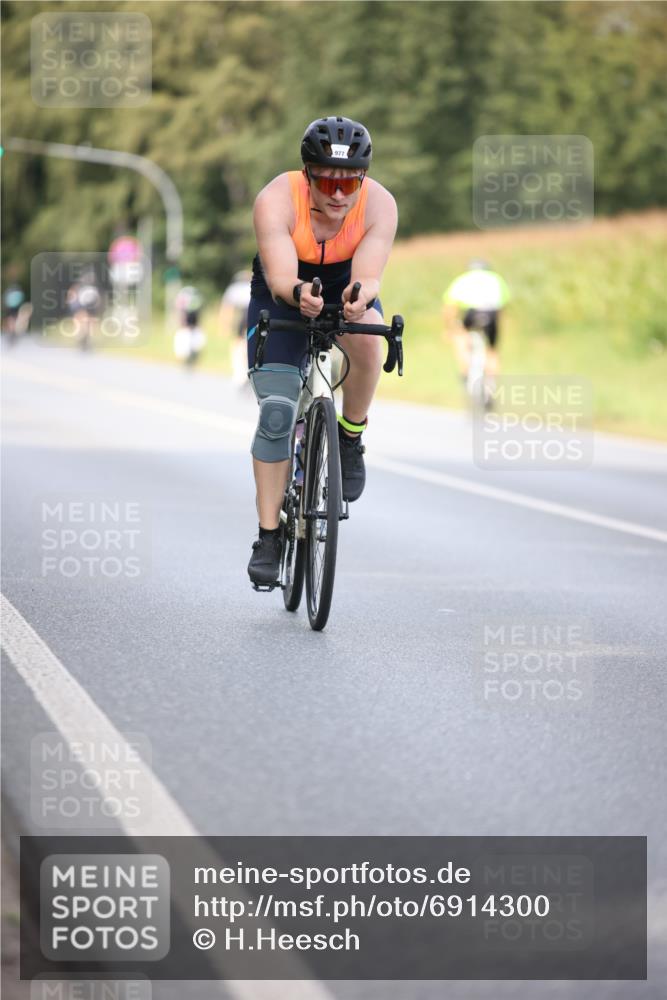 01.09.2024 - 17. Tribühne Triathlon H.Heesch http://msf.ph/oto/6914300 01.09.2024 15:47:49 Radfahren 105, 938, 977, 1135, 1143, 1293, 1489 meine-sportfotos.de