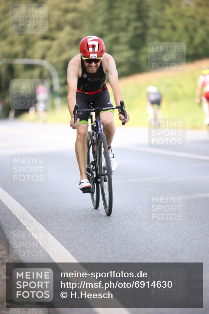 01.09.2024 - 17. Tribühne Triathlon H.Heesch http://msf.ph/oto/6914630 01.09.2024 15:48:22 Radfahren 912, 1146, 1172, 1177, 1183, 1197 meine-sportfotos.de