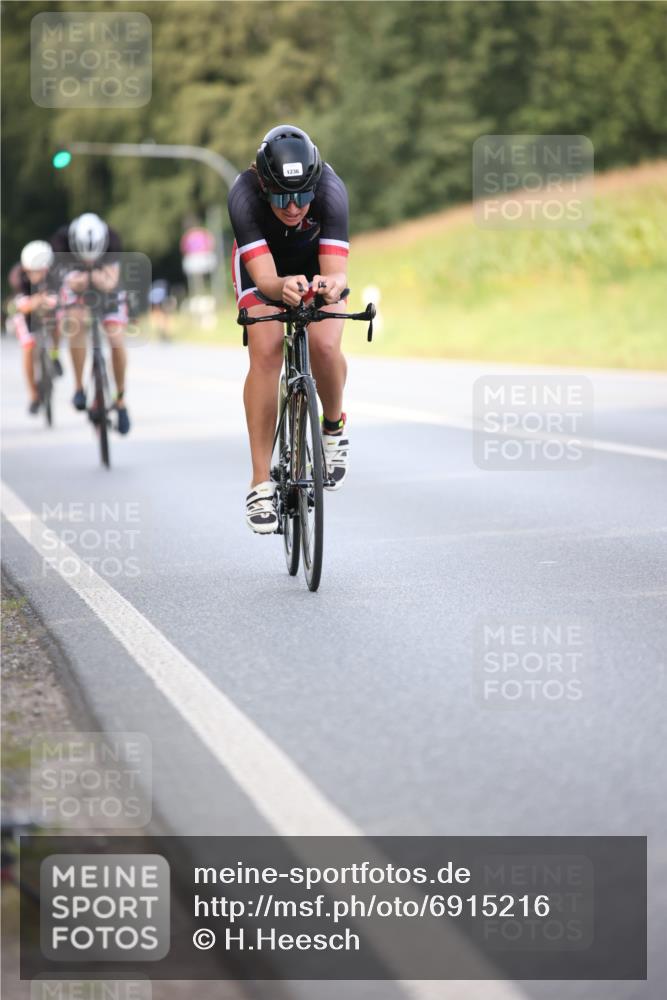 01.09.2024 - 17. Tribühne Triathlon H.Heesch http://msf.ph/oto/6915216 01.09.2024 15:48:56 Radfahren 818, 1047, 1123, 1185, 1186, 1236 meine-sportfotos.de