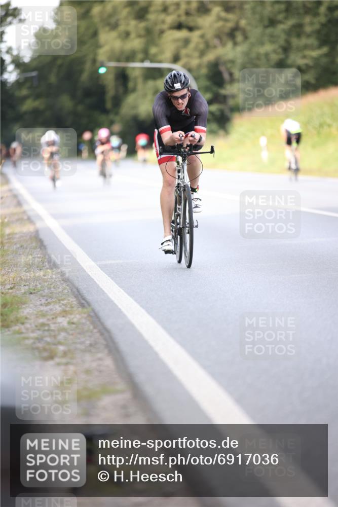 01.09.2024 - 17. Tribühne Triathlon H.Heesch http://msf.ph/oto/6917036 01.09.2024 15:50:09 Radfahren 941, 1040, 1053, 1053, 1121, 1124, 1134, 1162, 1182 meine-sportfotos.de