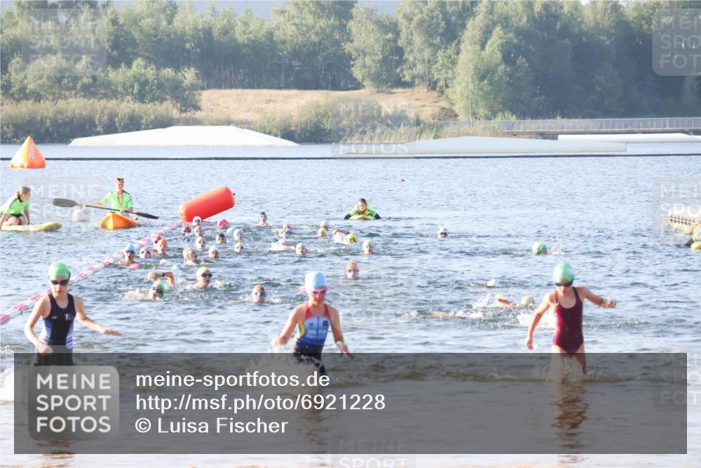 01.09.2024 - 17. Tribühne Triathlon Luisa Fischer http://msf.ph/oto/6921228 01.09.2024 09:02:24 Schwimmen 7, 11, 40 meine-sportfotos.de
