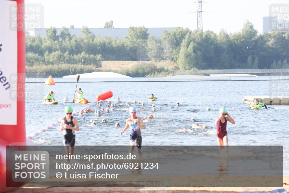 01.09.2024 - 17. Tribühne Triathlon Luisa Fischer http://msf.ph/oto/6921234 01.09.2024 09:02:26 Schwimmen 7, 11, 40 meine-sportfotos.de