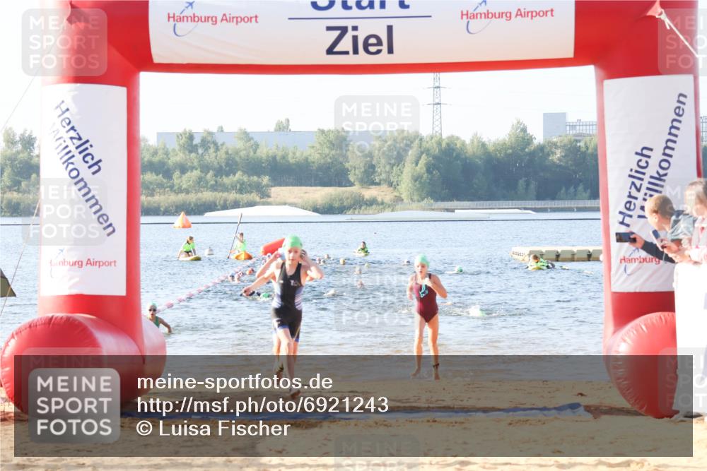01.09.2024 - 17. Tribühne Triathlon Luisa Fischer http://msf.ph/oto/6921243 01.09.2024 09:02:28 Schwimmen 7, 11, 40, 43 meine-sportfotos.de