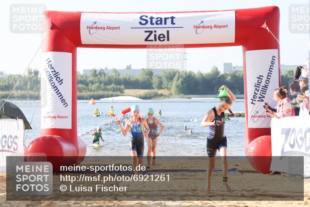 01.09.2024 - 17. Tribühne Triathlon Luisa Fischer http://msf.ph/oto/6921261 01.09.2024 09:02:30 Schwimmen 7, 11, 40, 43 meine-sportfotos.de