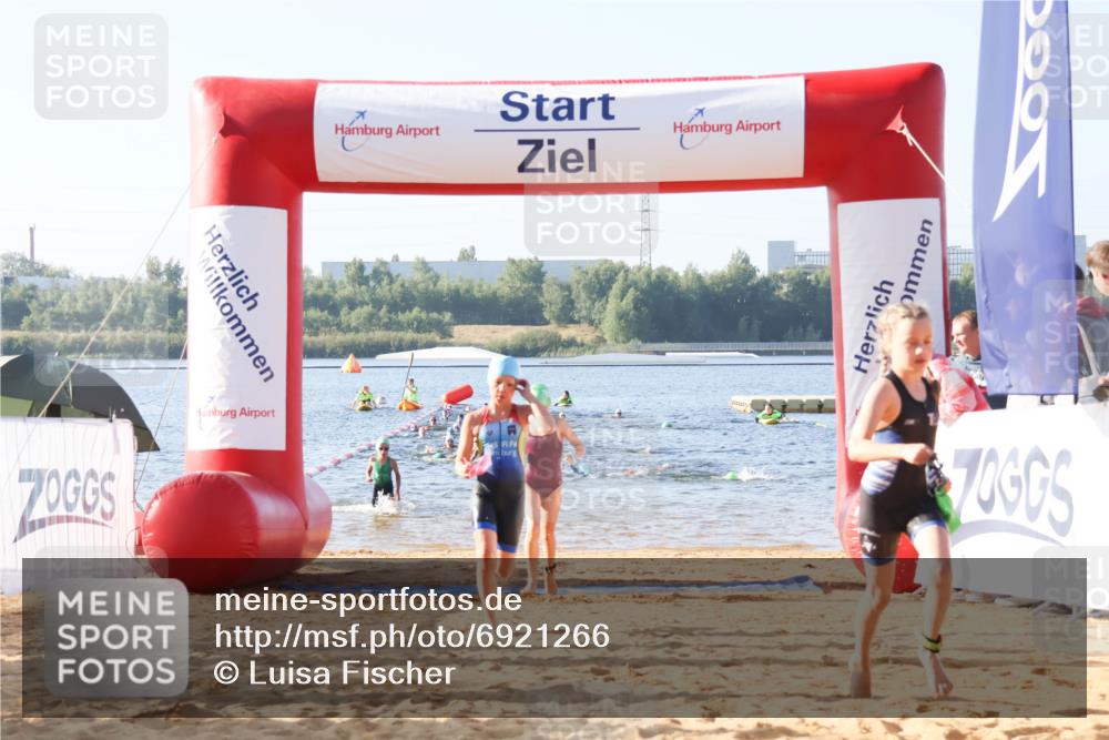 01.09.2024 - 17. Tribühne Triathlon Luisa Fischer http://msf.ph/oto/6921266 01.09.2024 09:02:31 Schwimmen 7, 11, 40, 43 meine-sportfotos.de