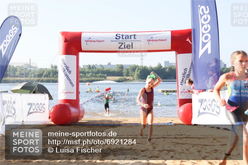 01.09.2024 - 17. Tribühne Triathlon Luisa Fischer http://msf.ph/oto/6921284 01.09.2024 09:02:33 Schwimmen 7, 11, 40, 43 meine-sportfotos.de