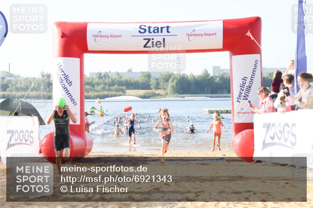 01.09.2024 - 17. Tribühne Triathlon Luisa Fischer http://msf.ph/oto/6921343 01.09.2024 09:02:46 Schwimmen 1, 25, 34, 37, 43 meine-sportfotos.de